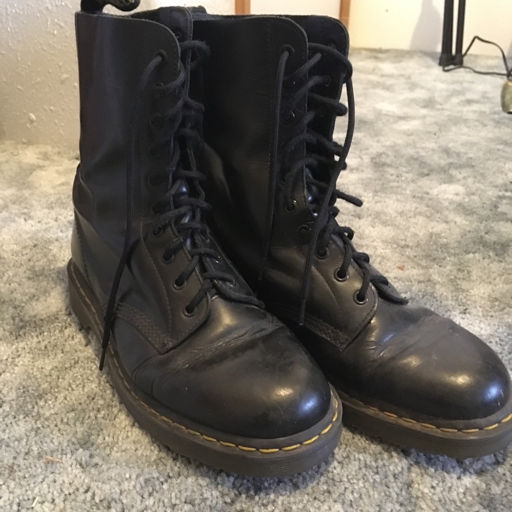 Dr Marten Boots